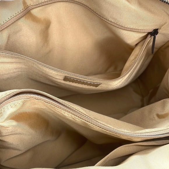 CHANEL Surpique Wild Stitch With Pouch - Picture 6 of 17